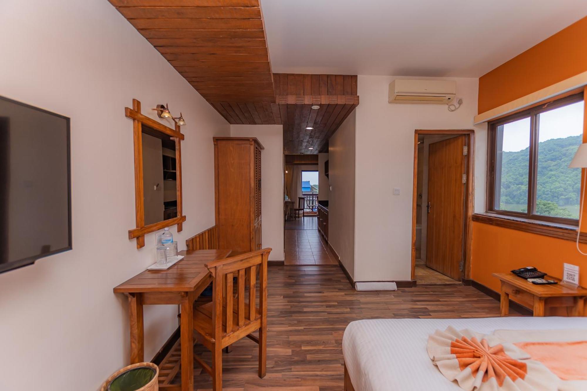 Hotel Pokhara Batika Exterior foto